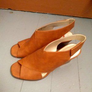 Open toe wrap wedge
